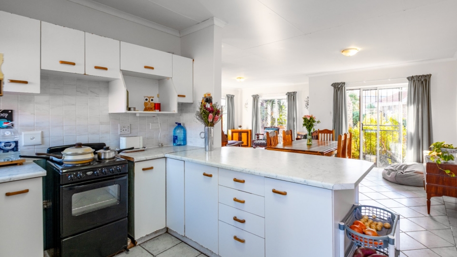 3 Bedroom Property for Sale in Denneoord Western Cape